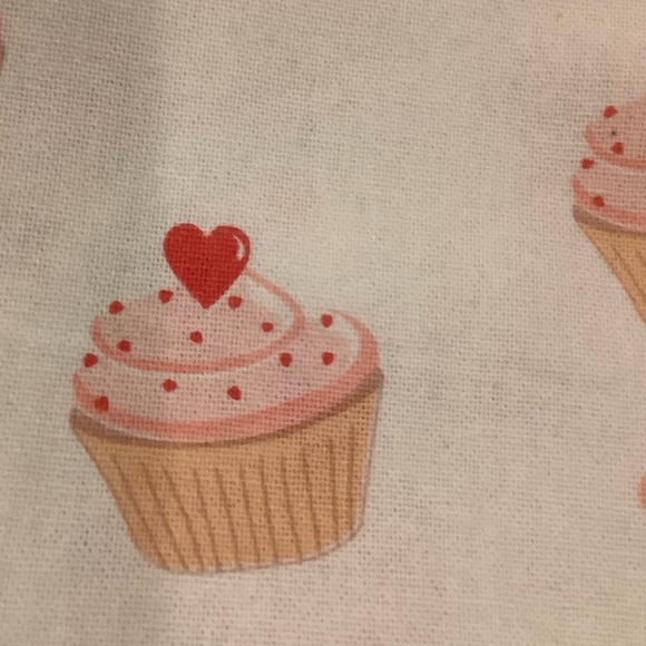 Pink Beaded Cupcake Kitchen Towels Set of Two NWT Cotton 20x28” Valentine - Picture 10 of 16
